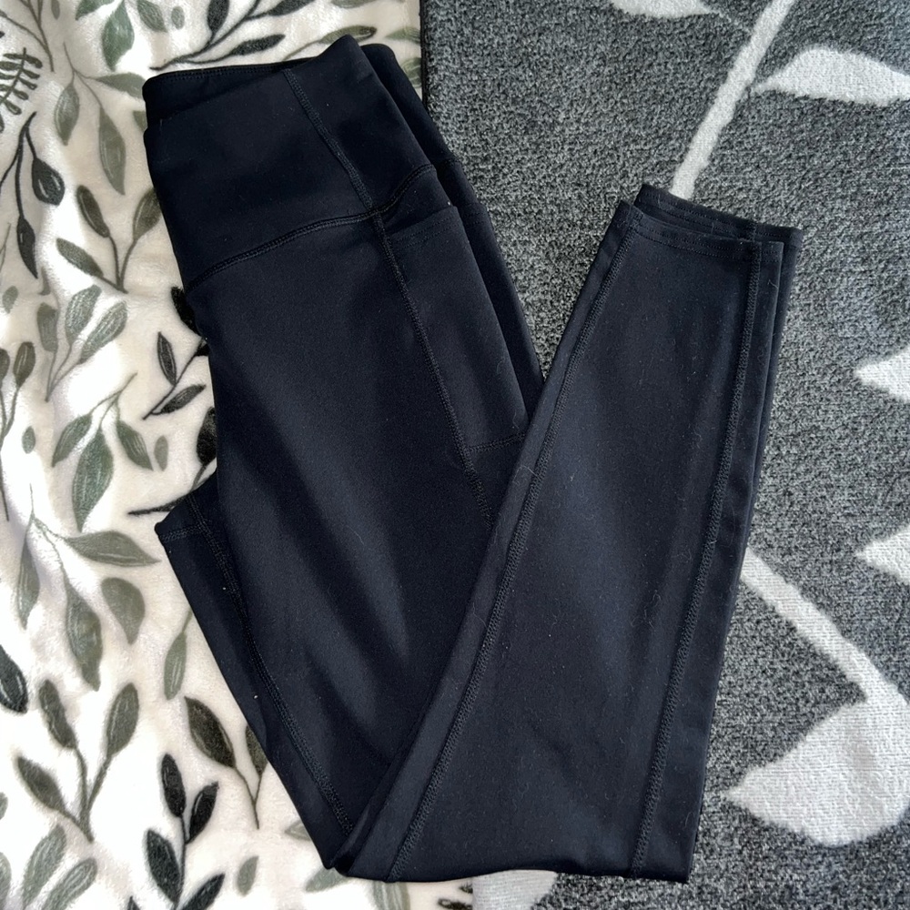 Sketchers Women’s Medium Black Leggings NWOT Ankle Length